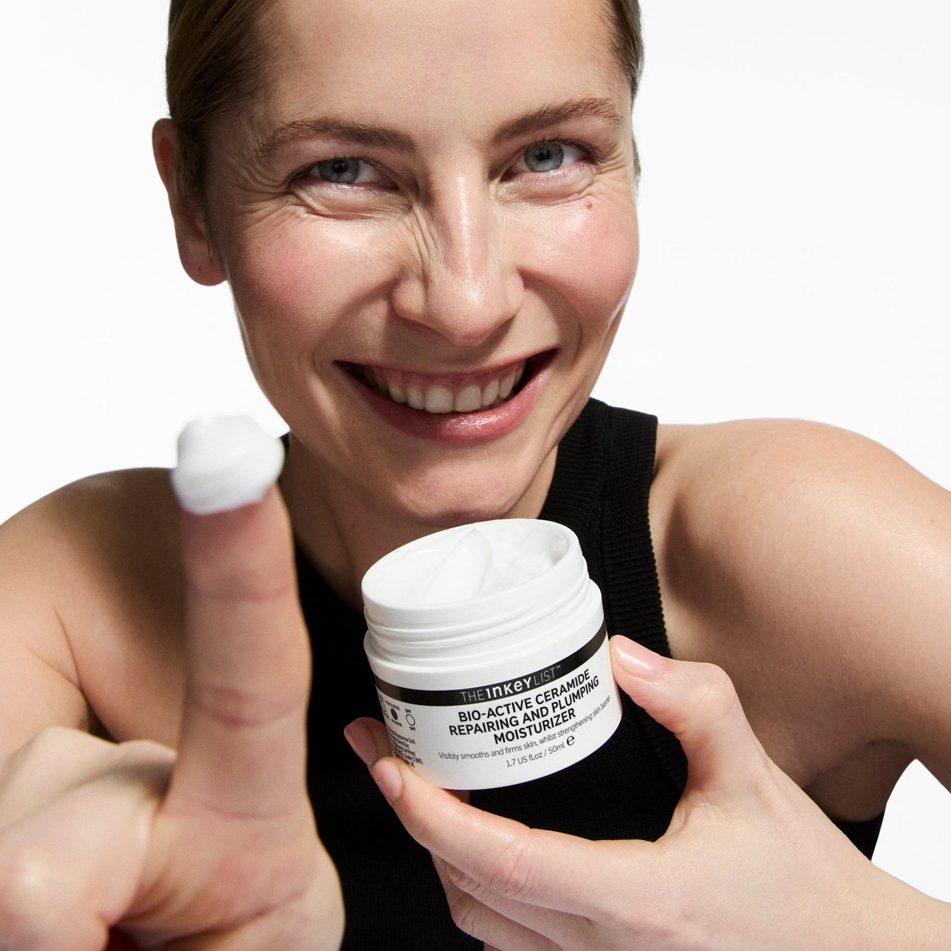 bio-active-ceramide-moisturizer-x4 Bio-Active_Model_2000x2000_7b381857-d412-4a9c-beec-0c29b7cc157b.jpg