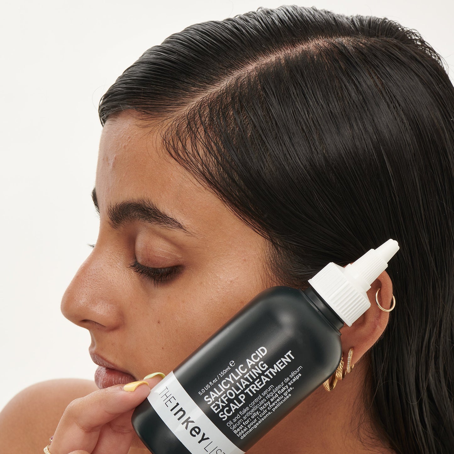 clean-and-healthy-scalp-duo-x2 SallyHAIR_ModelLifestyle_2e55b949-fa6c-43b1-8dc6-497be78c74bb.jpg